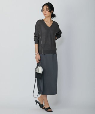 ICB 【WEB限定カラーあり・洗える】ペーパーブレンドシャインニット Vネックプルオーバー チャコール系