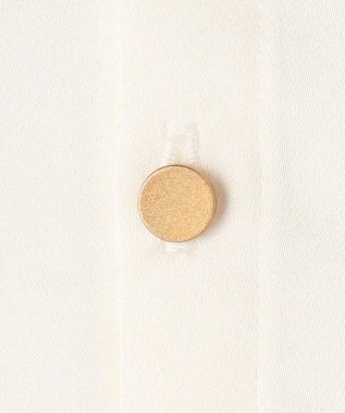 23区 カフスボタン サテンTEEブラウス アイボリー系