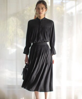 組曲 L 【WEB限定】ギャザーライトデシン ブラウス ブラック系