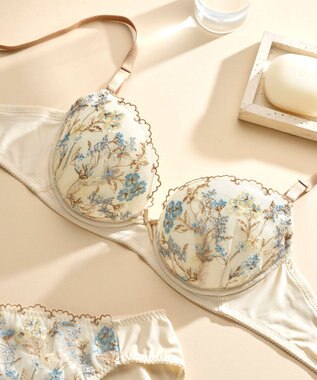 une nana cool ボタニカル柄のレースが華やか　Botanic Garden　3/4カップブラ