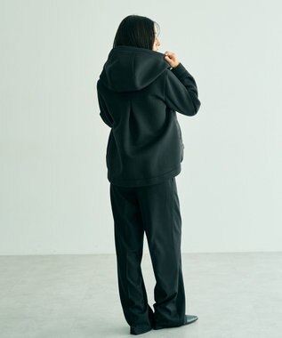 YECCA VECCA 中綿×カットボンディングZIPフーディー Black