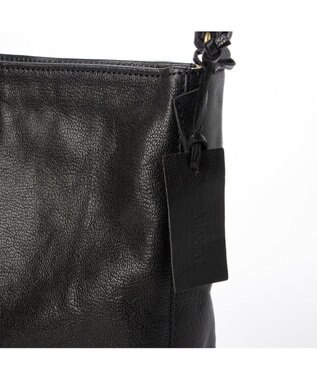 UNBILLION アトランタ ATLANTA / 牛革縦ファスナーショルダー ブラック