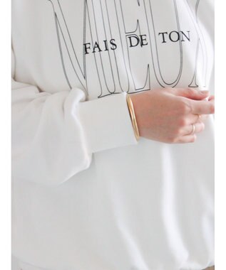 Te chichi 裏毛ロゴプリントスウェット オフホワイト