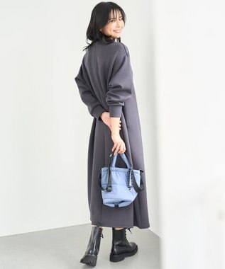 UNFILO BEAUTY FORM JERSEY キーネックワンピース チャコール