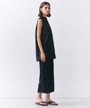 BEIGE， CASSITER / リネンブレンド サテンクロップドパンツ Black