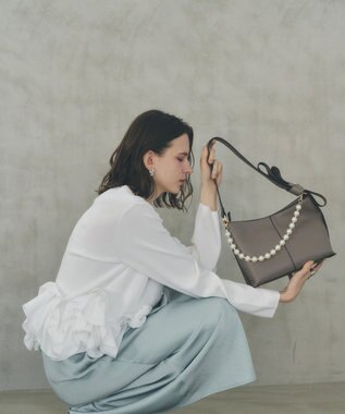 YECCA VECCA パールチャーム付きリボンベルトバッグ Charcoal Gray