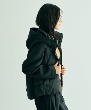 YECCA VECCA 中綿×カットボンディングZIPフーディー Black