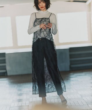 23区 【見上愛さん着用】刺繍レース キャミソールワンピース ブラック系