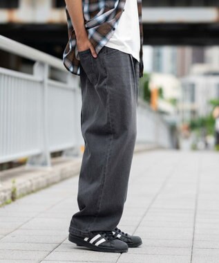 WEGO 【ユニセックス着用ITEM/SMLサイズ展開】ルーズテーパードデニムパンツ ブラック
