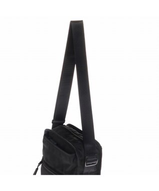 ACE BAGS & LUGGAGE ace. エース ファニップ ショルダーバッグ タテ型 67291 ブラック