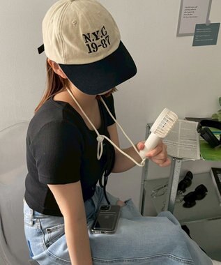 WEGO 【冷却/携帯扇風機/熱中症対策】カラビナ付ハンディファン オフホワイト