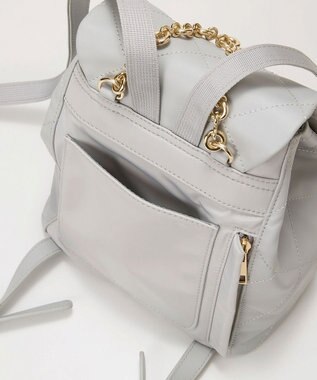 TOPKAPI 【TREASURE TOPKAPI】ソフトレザー キルティング チェーン付き ミニ リュック ライトグレー