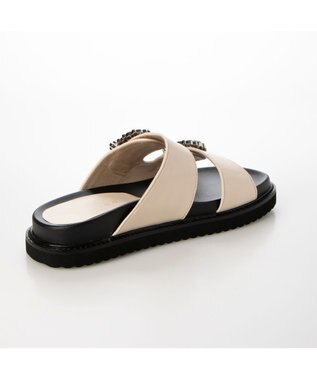 MODE ET JACOMO <carino>厚底ビジューバックルサンダル アイボリー
