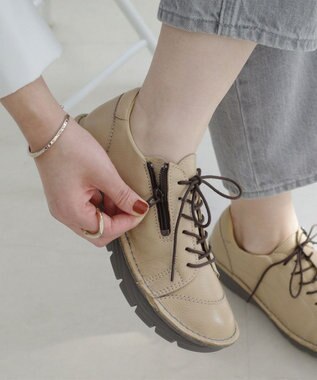 Pointer 本革超軽量レースアップスニーカー ベージュ