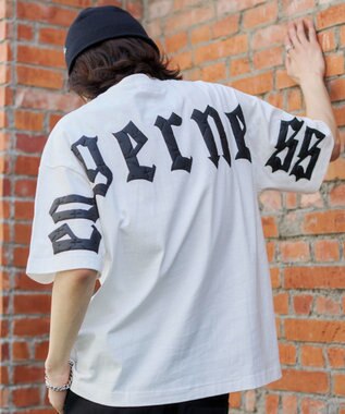WEGO 【ユニセックス着用ITEM/MLサイズ展開】アクセ付きストレートライングラフィックT（SS）
