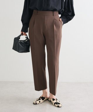 Green Parks きれいシルエットパンツ（テーパード）