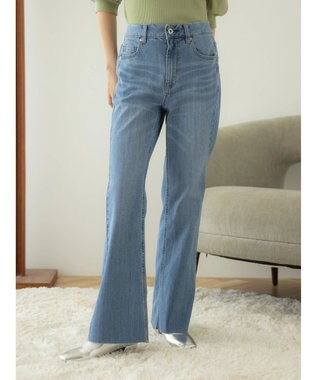 earth music&ecology セルフカットセミフレアデニムパンツ Light Indigo