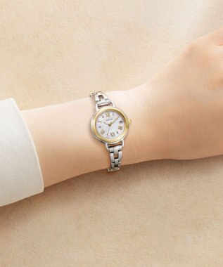 CITIZEN 【ソーラーテック電波時計】シルバー×ゴールドのアクセサリー感覚腕時計 シルバー