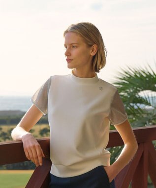 23区GOLF 【WOMEN】シアーラメ袖デザイン ライトダンボールモックネック ホワイト系