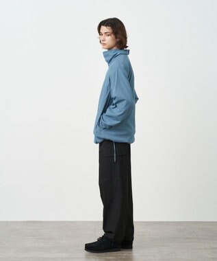 ATON HIGH STRETCH NYLON | スタンドプルオーバー - UNISEX LIGHT BLUE