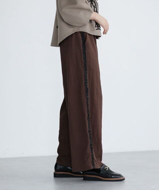 Green Parks ■ESCAR サイドミニフリルワイドパンツ Brown