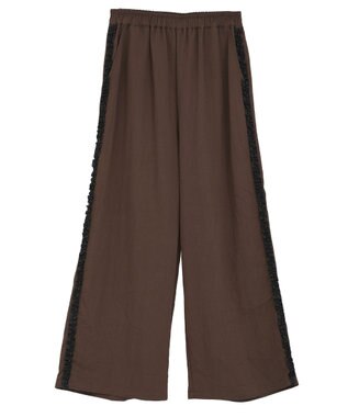 Green Parks ■ESCAR サイドミニフリルワイドパンツ Brown