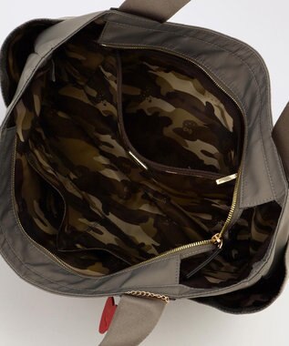 LA BAGAGERIE 【LA BAGAGERIE×HELLO KITTY】リボンチャーム付き　デイリートート　Mサイズ グレージュ