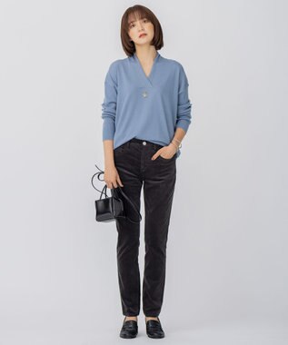 23区 【洗える】23区DENIM ベルベットストレッチ スキニーパンツ スレートグレー