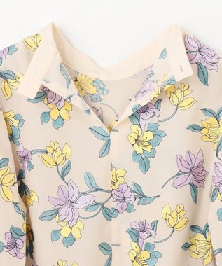 GRACE CONTINENTAL フラワー刺繍ショートトップ キナリ