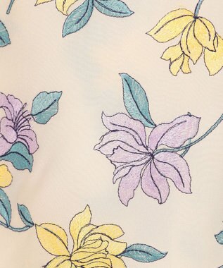 GRACE CONTINENTAL フラワー刺繍ショートトップ キナリ