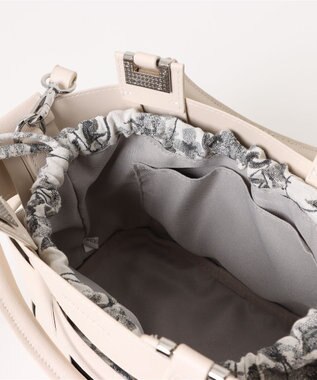 style code 【MERCURYDUO/マーキュリーデュオ】軽量メッシュ　花柄巾着付ミニトートバッグ アイボリー