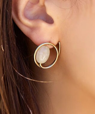 Tiaclasse カラーアクリル＋フープピアス ゴールドベージュ