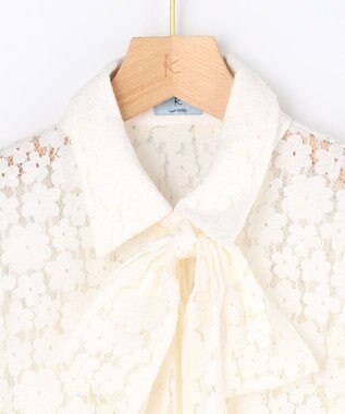 組曲 【先行予約・WEB限定】フラワーラッセルレースシャツライク ブラウス ホワイト系