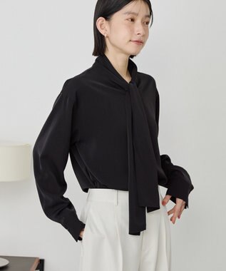 AMERICAN HOLIC 【イージーケア】ナロータイブラウス Black