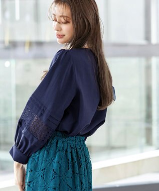 Tiaclasse L 【洗える】袖レースはさみこみシャツ ネイビー