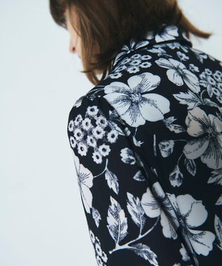 GRACE CONTINENTAL フラワープリントティアードワンピース ブラック