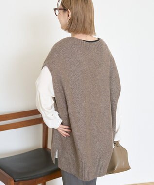 AMERICAN HOLIC ラメ入りＶネックニットベスト Mocha