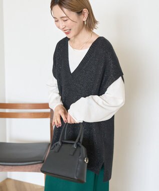 AMERICAN HOLIC ラメ入りＶネックニットベスト Black
