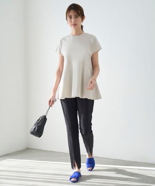 UNFILO BEAUTY FORM ペプラムＴシャツ グレージュ