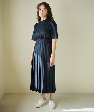 〈花乃まりあさんコラボ〉ワイドプリーツワンピース