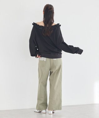 earth music&ecology フリルオフショルウラケスウェット Black