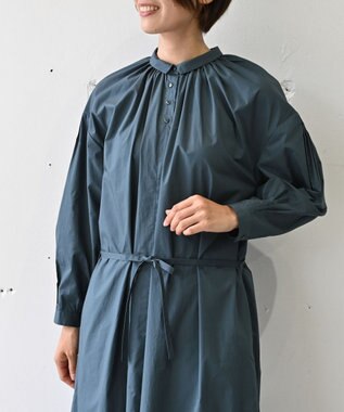 muuc 〈オーガニックコットン〉〈コットンブロード生地〉〈カラーにより異なる生地〉〈通年着られる〉コットン裾プリ ーツ 前開き ワンピース ブルーグリーン