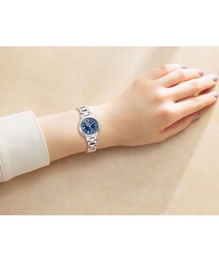 CITIZEN 【ソーラーテック デイトモデル】バンド調節が簡単なメタルバンドウオッチ シルバー