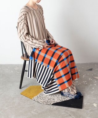 TRICOTE 【リバーシブル】ストライプチェックニットブランケット 87BROWN