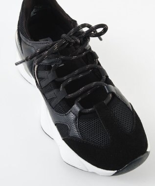 STEVE MADDEN SKYBOX ボリュームソールメタリックラインスニーカー ブラック