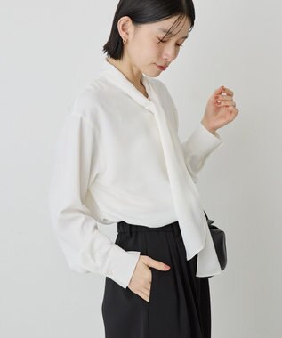 AMERICAN HOLIC 【イージーケア】ナロータイブラウス Off White