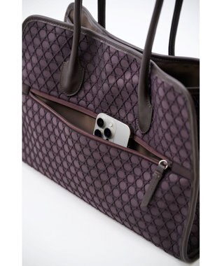 MIYABIYA 【撥水加工】篭目柄エンボスボンディングラウンドトート チョコレート