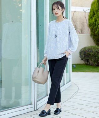 Tiaclasse 【安田美沙子さん着用・ポーチ・ショルダー紐付き】フラワーカットフェイクレザーバッグ ベージュ