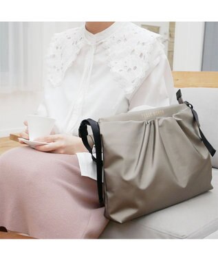 PELLE BORSA ギャザーショルダー Cheers チアーズ 4675