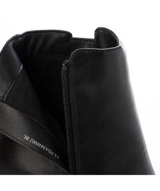 ing <Pitti>2WAYチャームショートブーツ ブラック